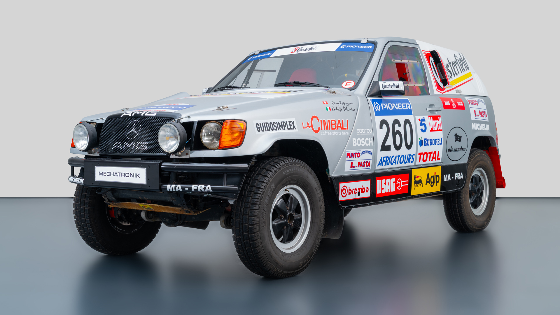 У Німеччині продають раритетний ралійний позашляховик Mercedes-Benz G 600 TE AMG Для “Дакару” (фото)