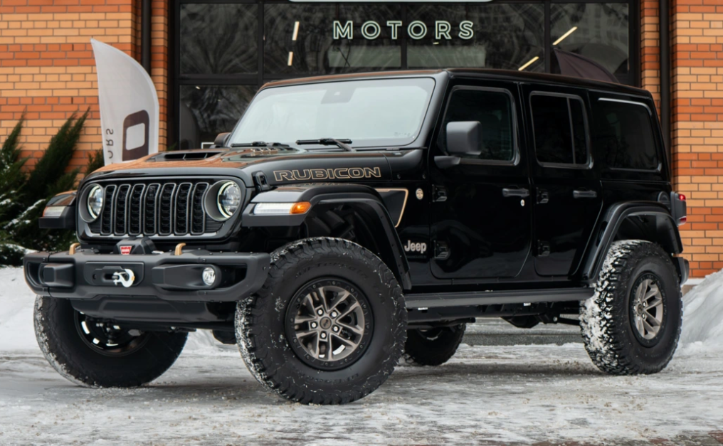 Jeep Wrangler 2025 року продають за $159000 в Україні: за що така ціна (фото)