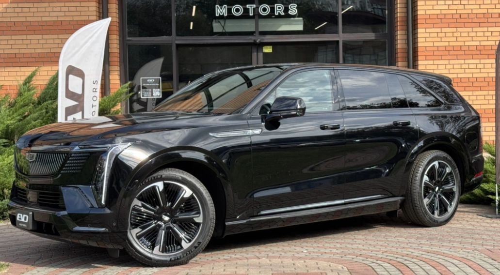 Як здешевлюється електричний важкий люкс на прикладі Cadillac Escalade IQ (фото)