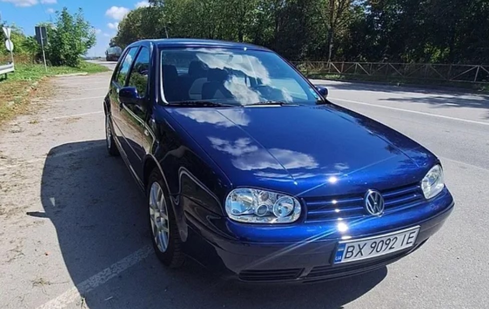 Volkswagen Golf IV з найменшим пробігом в Україні продають на Хмельниччині: яка ціна (фото)