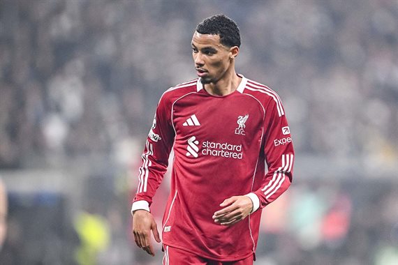 Екітіке назвав Бензема найкращим форвардом усіх часів