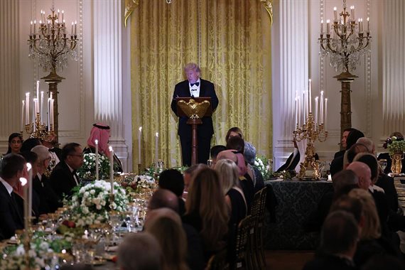 Трамп особисто відзначив Роналду в Білому домі