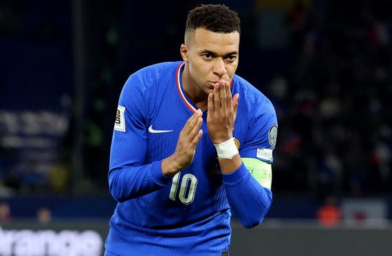 Мбаппе, сім гравців ПСЖ та четвірка Барселони — серед претендентів на звання найкращого гравця світу в 2025 році