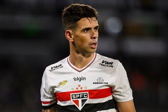 Колишня зірка Челсі Оскар планує завершити кар’єру у 2025 році через проблеми зі здоров’ям — ESPN