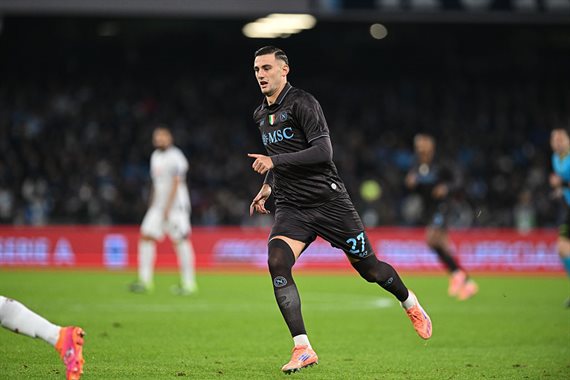 Майбутнє Лоренцо Лукки в Наполі