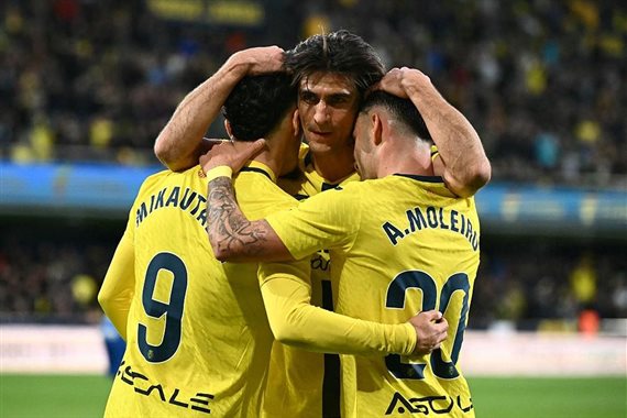 Вільярреал вдома впевнено розібрався з Алавесом