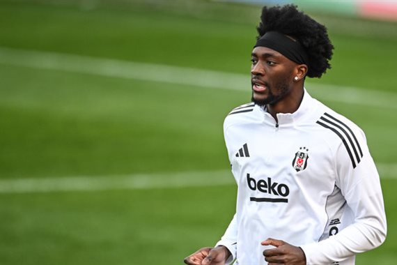 Астон Вілла хоче повернути Абрагама до АПЛ