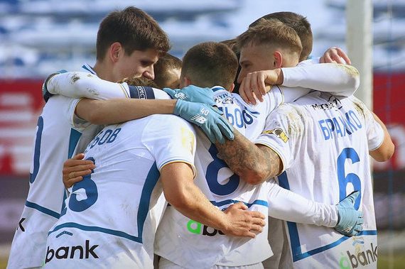 Динамо Київ із дублем Пономаренка та дебютом Суркіса буденно розгромило Епіцентр