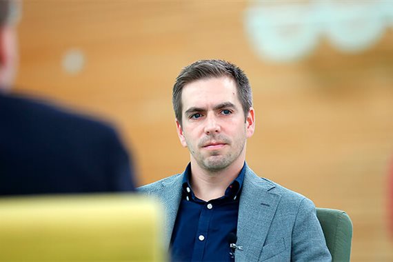 Лам: Я хочу, щоб всі команди Бундесліги виділяли три місця в складі для своїх вихованців