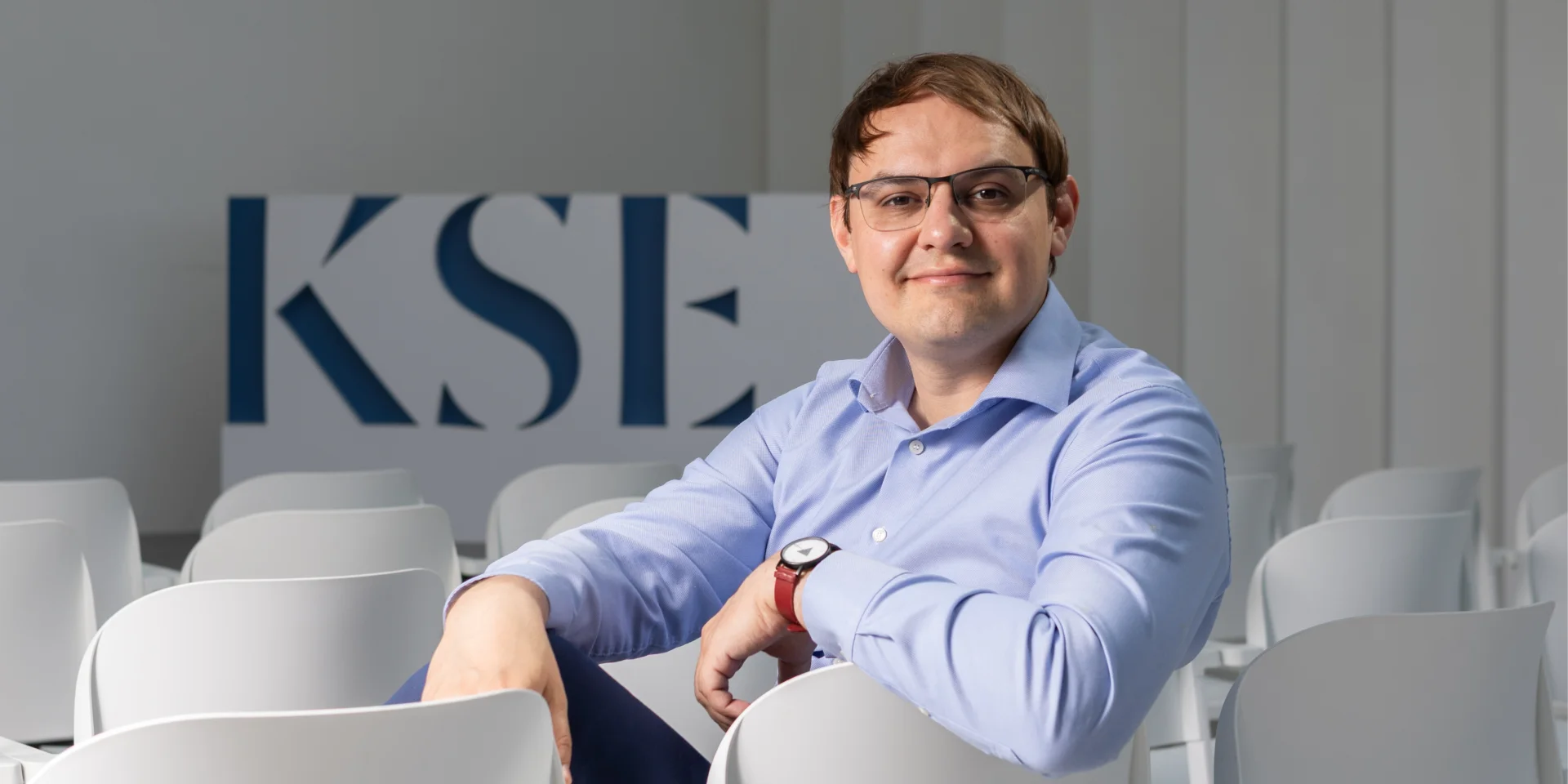«Рисков много». Как выезд молодежи за границу повлияет на будущее Украины, точки невозврата и что можно сделать