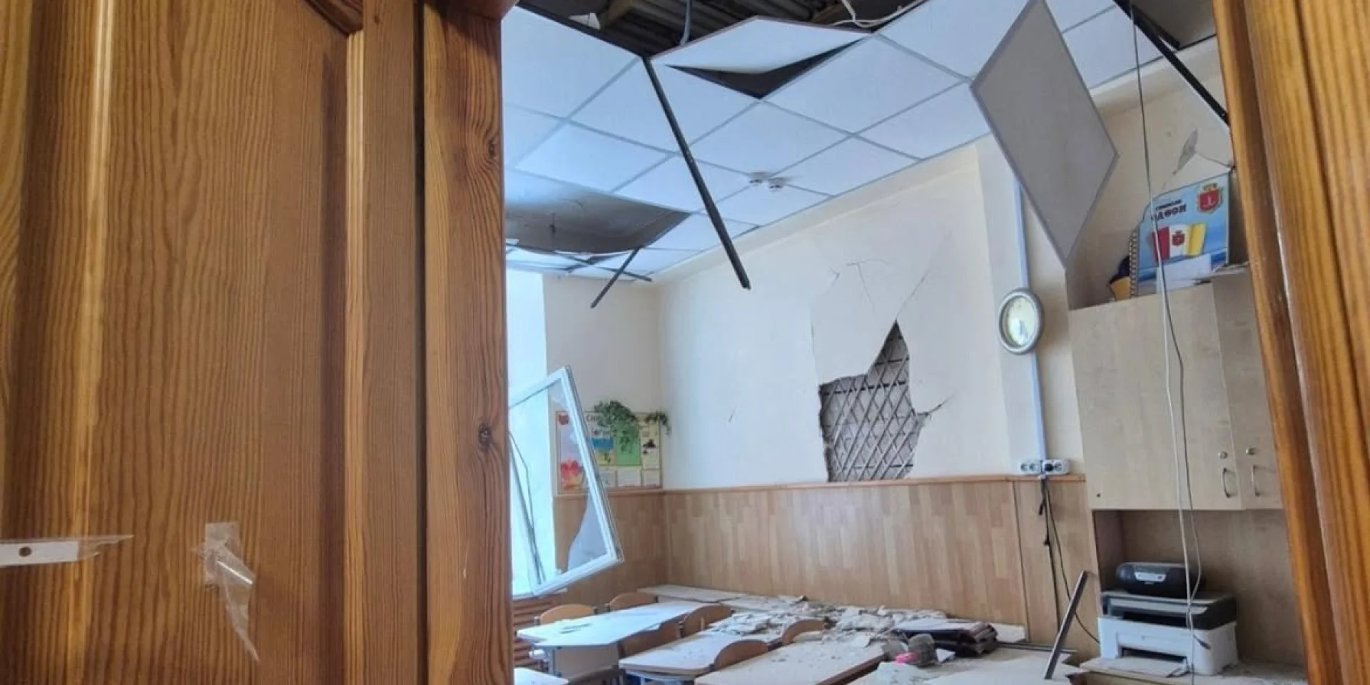 «Добро пожаловать во второй день учебы в Украине». В результате российской атаки пострадал лицей в Одессе