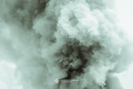 У Сумах вночі зафіксували влучання у двір багатоквартирного будинку