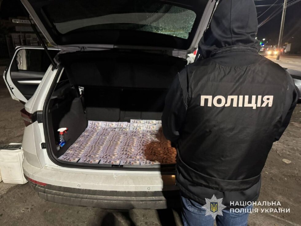 Прокурори передали до суду справу про схему незаконного переправлення військовозобов’язаних через державний кордон