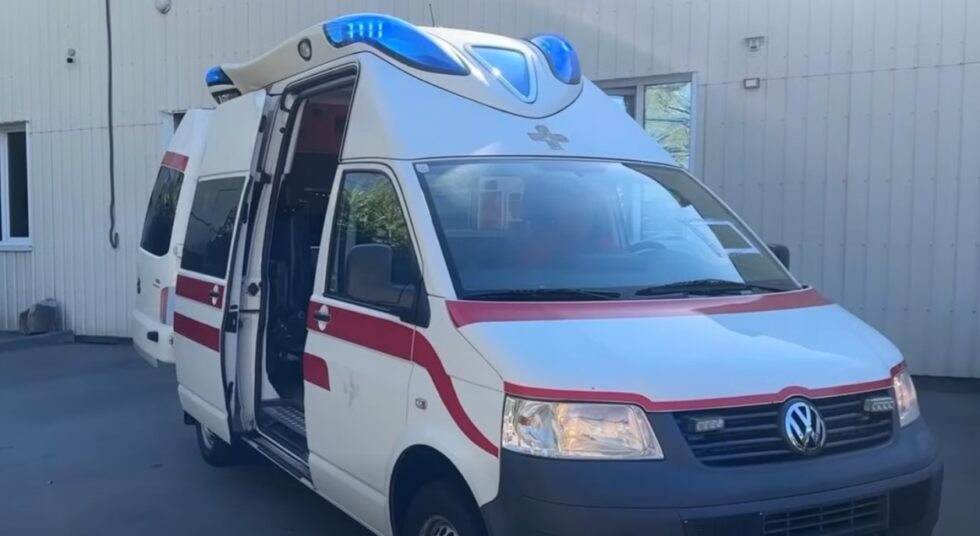 Сумський центр екстреної меддопомоги отримав три нові автомобілі від австрійських партнерів