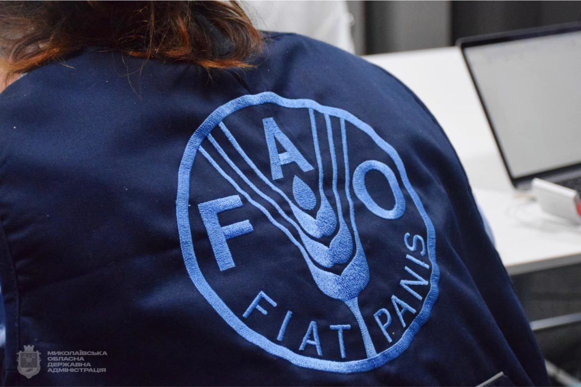Делегація FAO на Миколаївщині: проект з розмінування сельгоспземель та пересувні зерносховища (ФОТО)