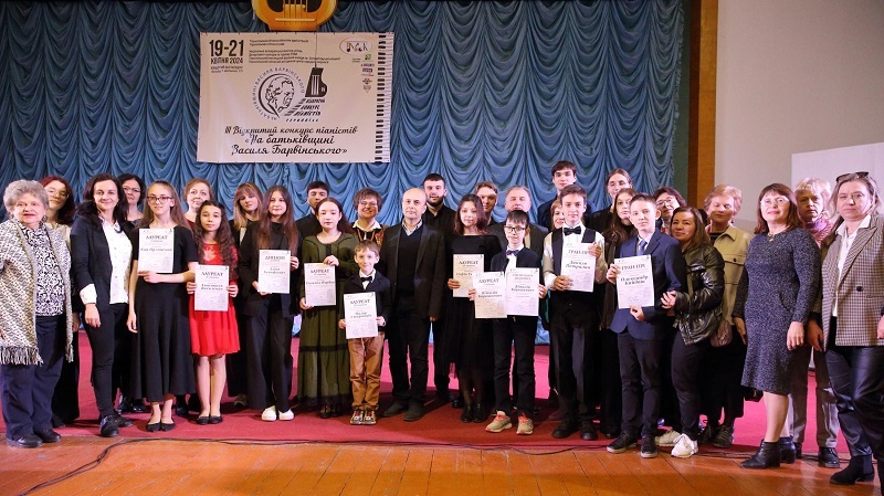 Юні тернополяни перемогли у конкурсі піаністів «На батьківщині Василя Барвінського»