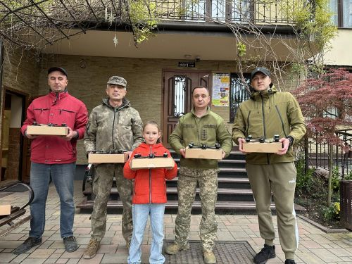 Мешканці ОСББ у Тернополі купили дрони для захисників