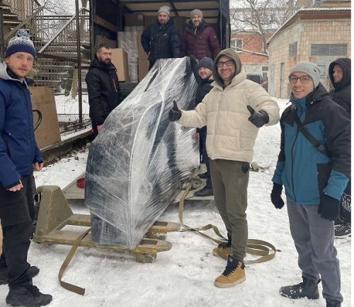 Одна з музичних академій передала у Тернопіль великий концертний рояль «Blüthner»