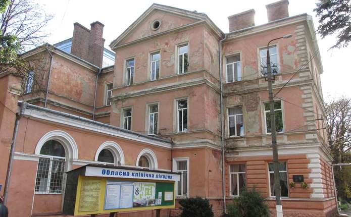 Які лікарні Буковини отримують найбільше грошей від НСЗУ