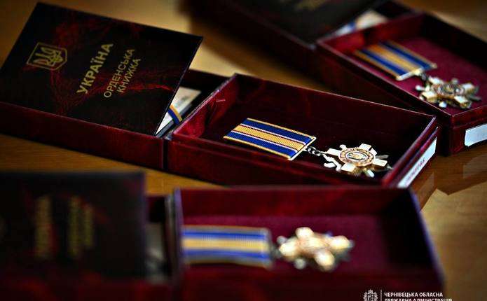 Родини полеглих буковинських воїнів отримали нагороди від Президента України