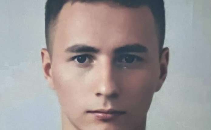 Від важких осколкових поранень у лікарні помер юний захисник з Буковини