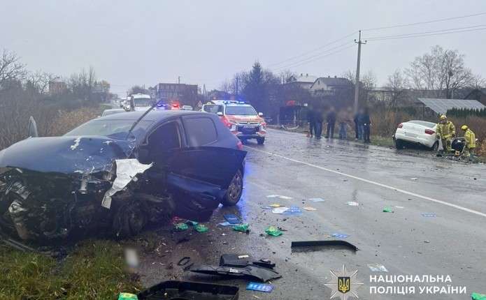 У поліції розповіли подробиці вчорашньої смертельної аварії неподалік Чернівців