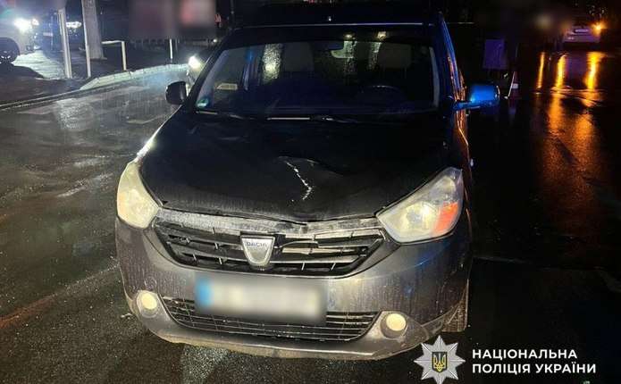 У Чернівцях водій збив двох неповнолітніх: їх госпіталізували
