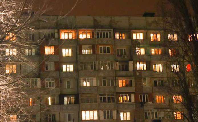 Ніч провели зі світлом, однак вдень - відключення: графік для Буковини на 13 гудня