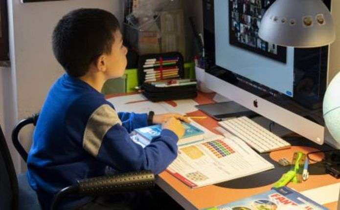 У Вижницькій ТГ школи переходять на дистанційку: причина