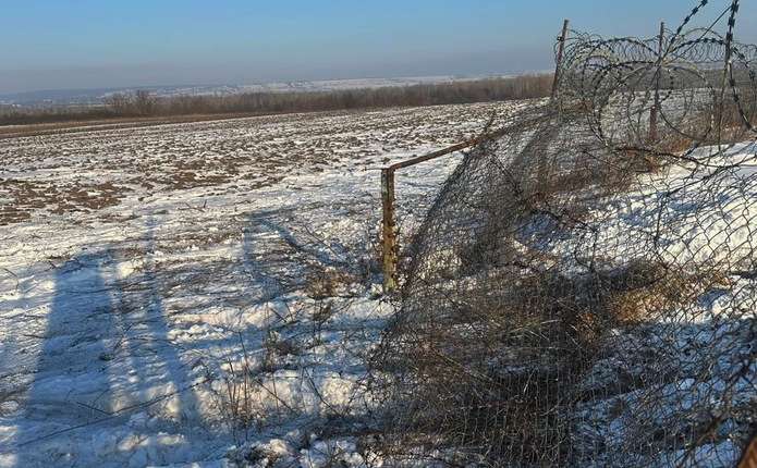 (ФОТО, ВІДЕО) Ще одна спроба прориву кордону на Буковині: поранений службовець