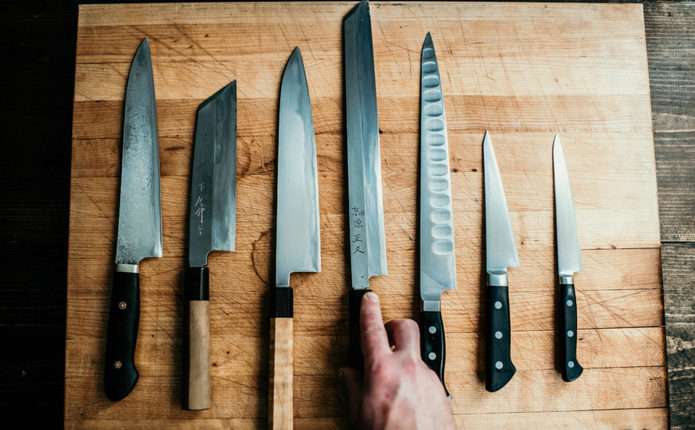 Гострий ніж без майстра: як правильно заточити кухонне лезо