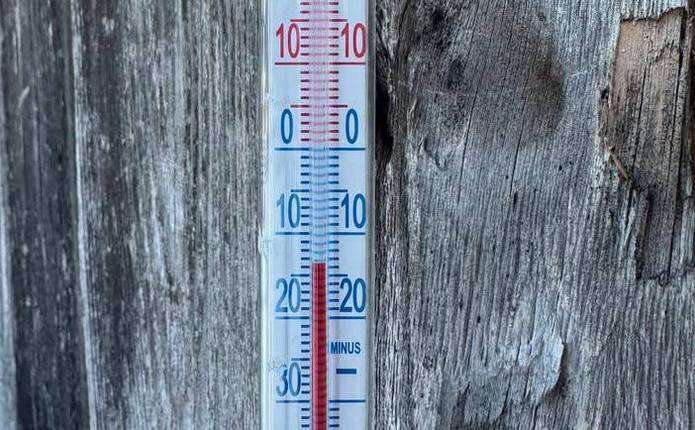 Мінус 14 градусів: морозний ранок на Буковині