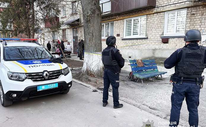 Смертельна посилка: підозрюваний надіслав дружині посилку з вибухівкою