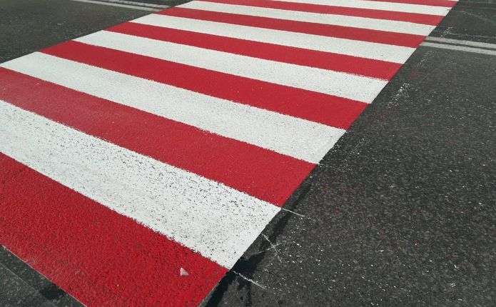 На одній з вулиць Чернівців перенесуть пішохідний перехід та встановлять знак про заборону розвороту