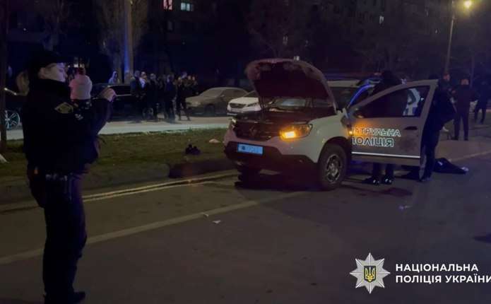 Чоловіка, який відкрив вогонь по патрульних в Одесі, застрелили