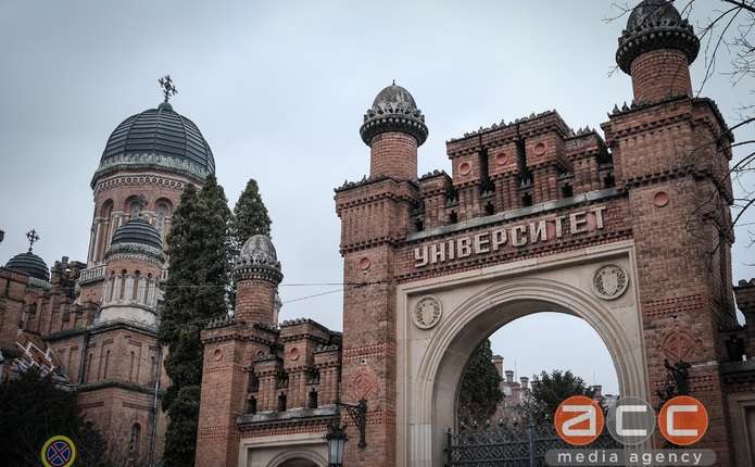 ЧНУ відчиняє двері для учнів 9-11 класів: як зареєструватися на освітньо-просвітницький проєкт «Університет вихідного дня 2026»