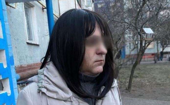 Перука і жіночий одяг не допомогли: у Запоріжжі затримали чоловіка, який намагався уникнути мобілізації