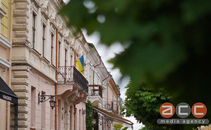 Вихідні на Буковині розпочнуться з похмурої та дощової погоди: прогноз на 28 березня