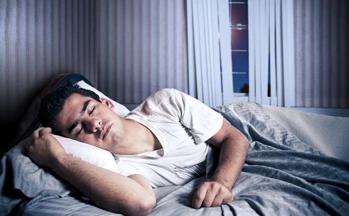 Цю помилку під час сну роблять щодня - і вона шкодить серцю