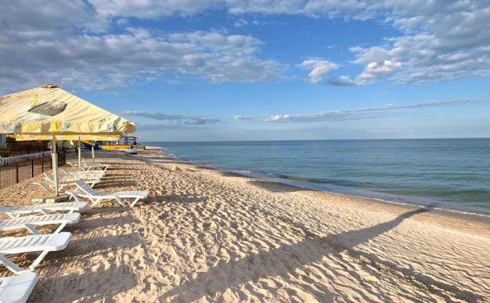 росіяни готують екологічну катастрофу в Азовському морі, прикриваючись «курортним сезоном»