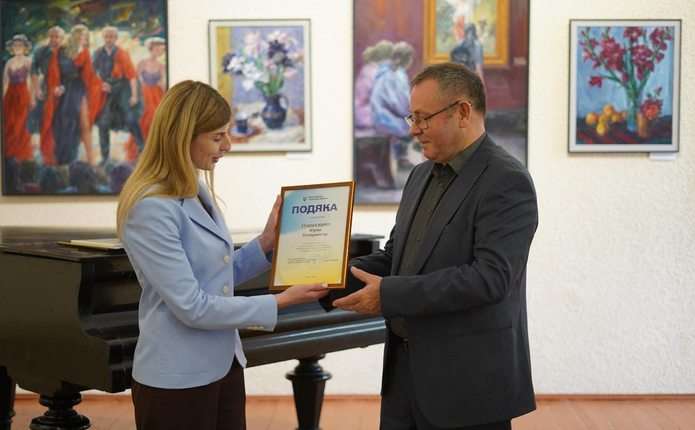 Творчий шлях на полотні: у Чернівцях відкрилася виставка живопису Юрія Гушкевича