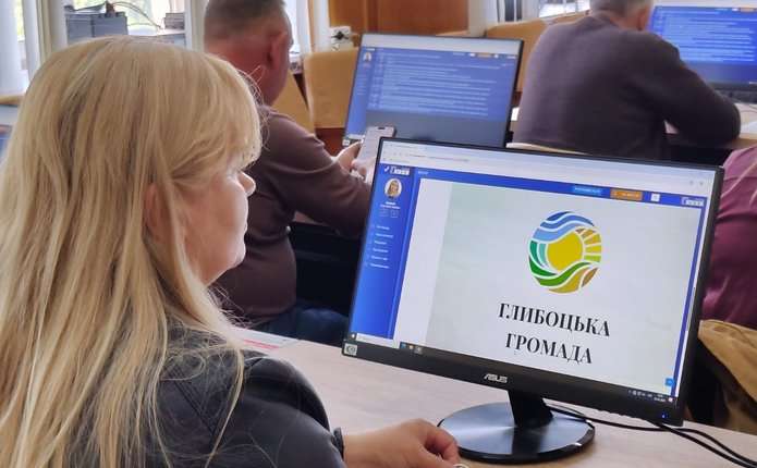 Новий знак селища: громада на Буковині обрала та затвердила власний бренд