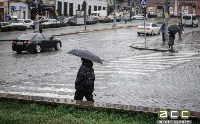 Сьогодні на Буковині стовпчики термометрів не піднімуться вище позначки +15