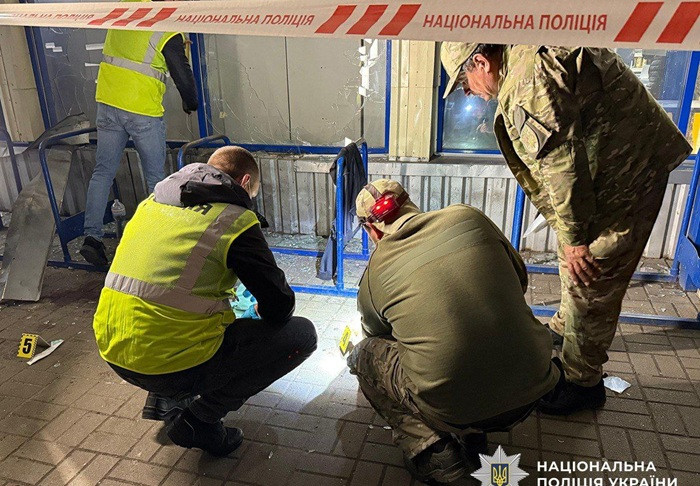 У Житомирі чоловік кинув гранату в людей біля супермаркету: шестеро постраждалих