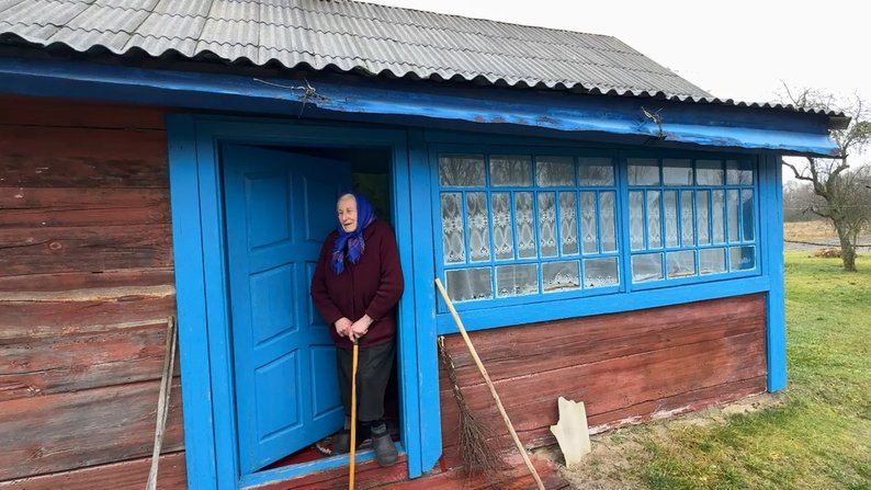 Як живе село Сваловичі на Волині: раз в тиждень приїжджає “магазин на колесах”