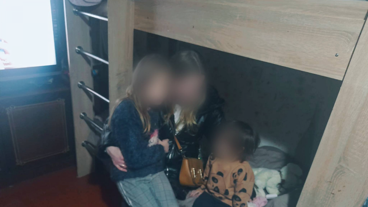 У Луцьку п’яна матір залишила двох маленьких доньок без нагляду