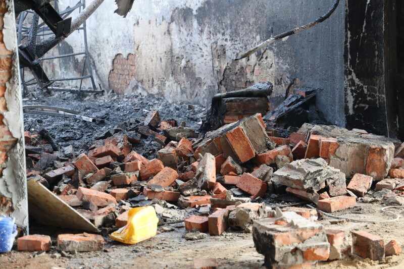 У Луцьку триває ліквідація наслідків ворожої атаки (Фото)