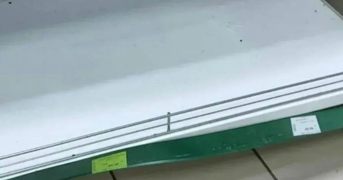 Не бензином єдиним: у Криму почали зникати продукти з полиць магазинів