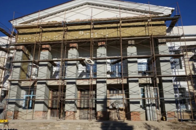 На ремонт «Будівельника» в Краматорську витратили понад пів мільйона гривень