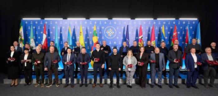 Зеленський відзначив Краматорськ та інші міста Донеччини почесним званням «Місто-герой України»